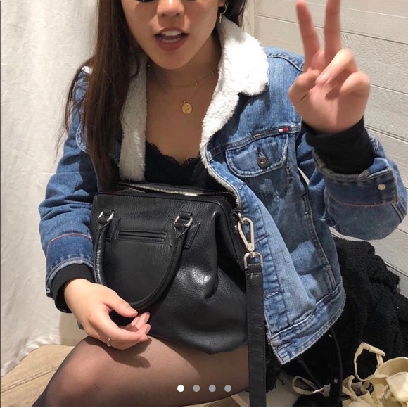 TOMMY HILFIGER JEAN JACKET - Picture 1 of 4